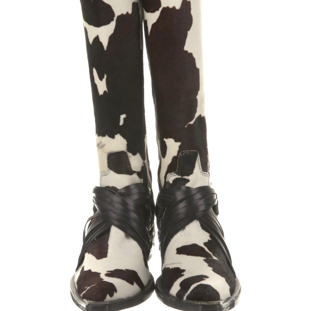 Ponyhair boots